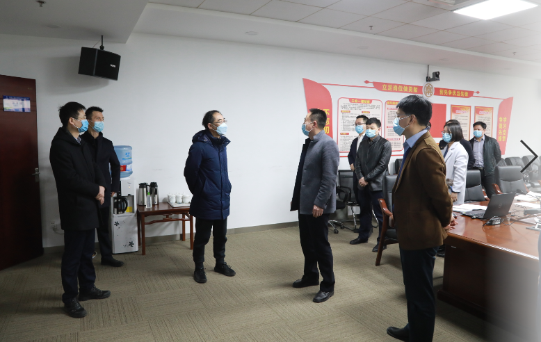 战“疫”｜人生就是博集团疫情防控事情向导小组检查指导各单位防疫事情