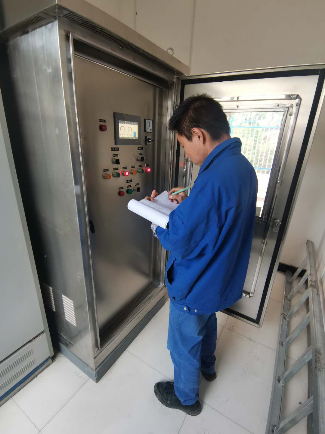 这个端午节，，水情形人这么过（一）