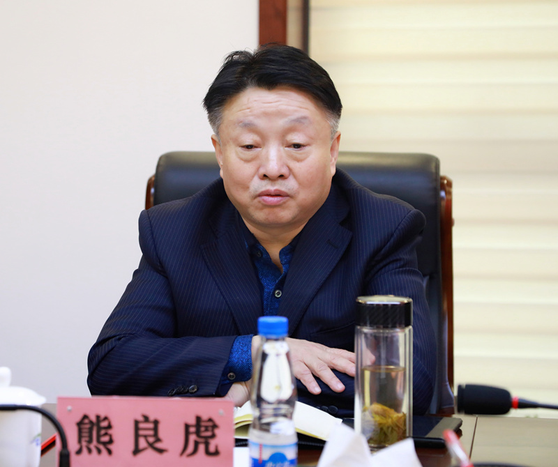 熊良虎顾峰拜会渭河生态集团党委书记董事长李友成、、总司理杨大庆