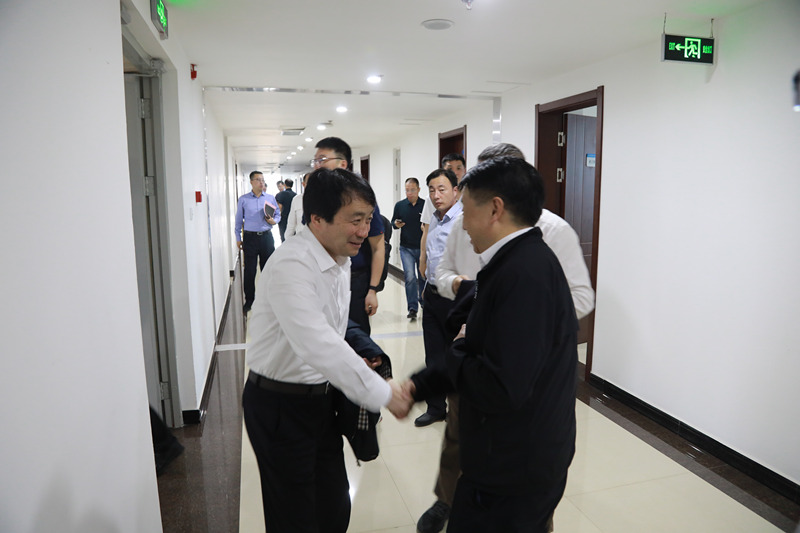 熊良虎拜会榆林市委副书记张胜利、、、市人大常委会副主任孙守洋