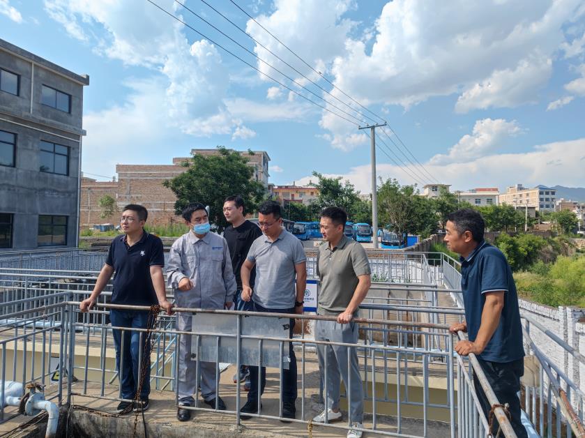 水情形公司：：深入一线监视检查 压实防汛主体责任