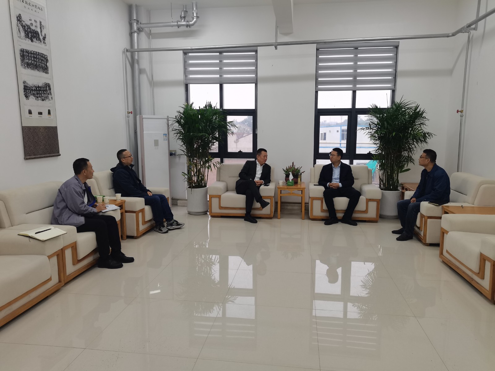 桂宏拜会宝鸡市金台区副区长、、蟠龙新区党工委书记、、管委会主任张斌