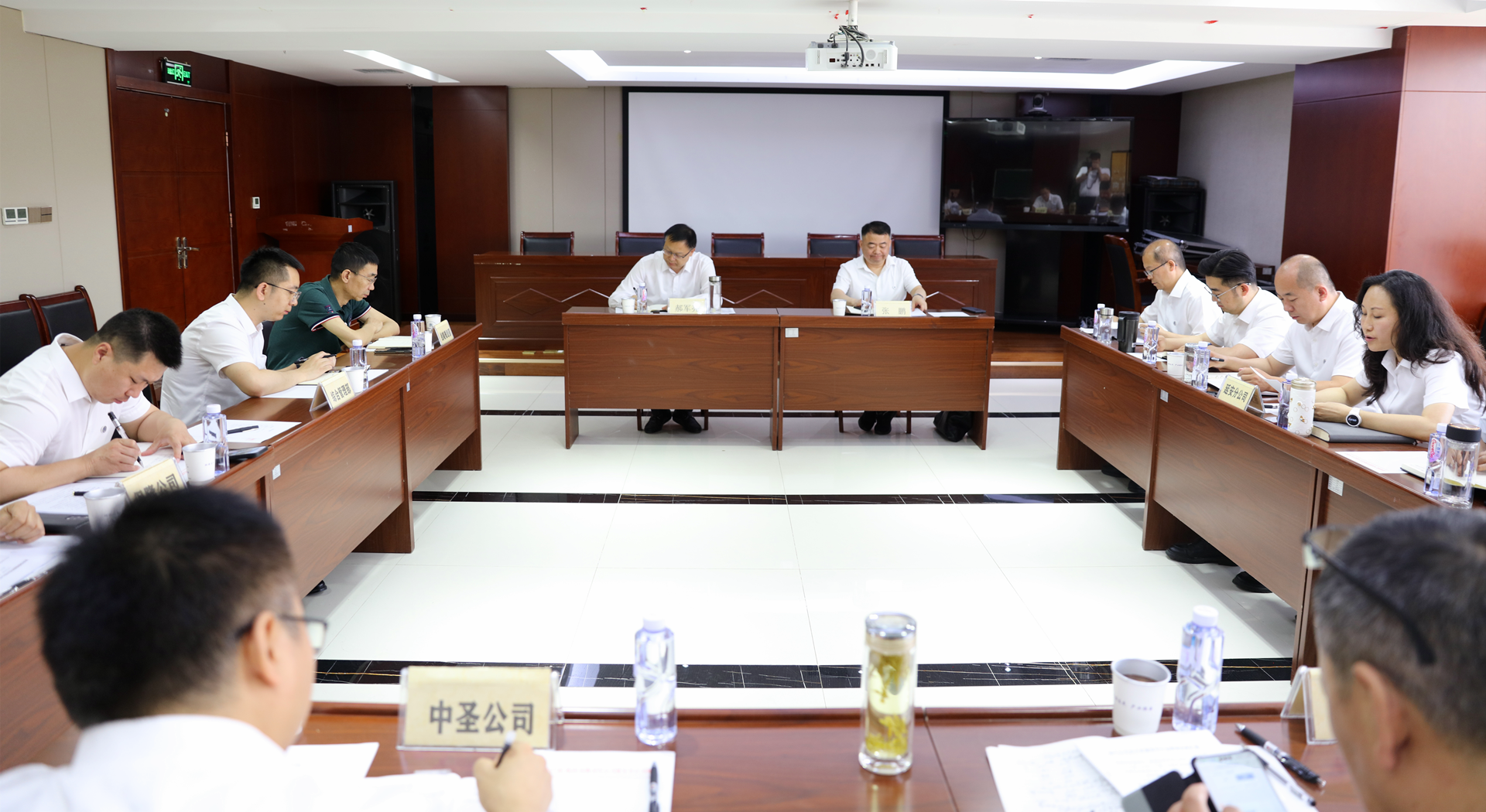 郝军亮调研督导集团延安片区企业稳增添情形