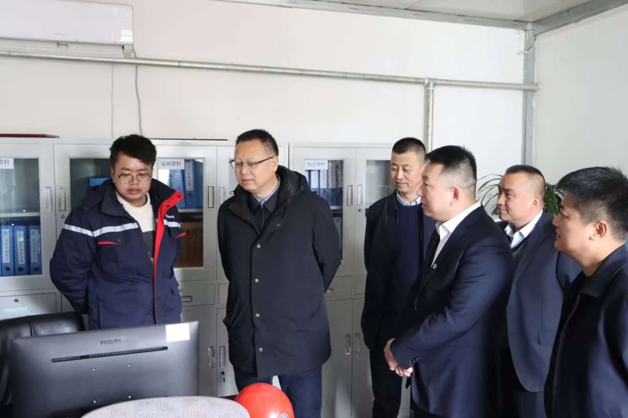 郝军亮赴保隆能源公司、、油气工程公司项目一线调研