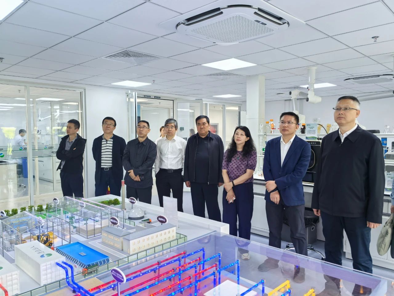 郝军亮带队赴粤苏两地环保集团考察调研